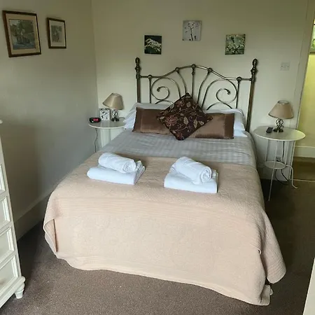 Inn The Bridge 3*