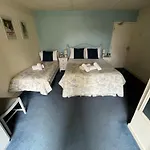 布里奇宾馆 宾馆 里斯