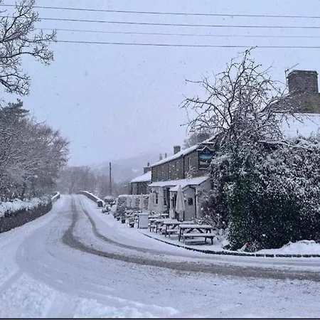 The Bridge Πανδοχείο Reeth